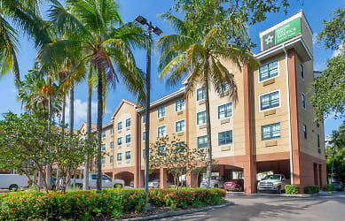 Furnished Studio - Fort Lauderdale - Convention Center - Cruise Port Apartments - Fort Lauderdale, FL