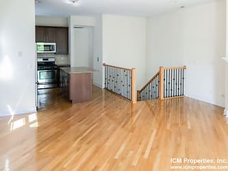 2324 N Southport Ave unit 2324-3 - Chicago, IL