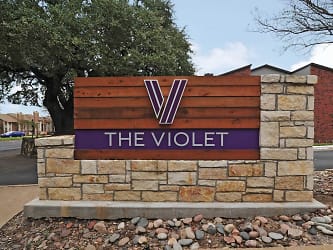 V At SoCo Apartments - Austin, TX