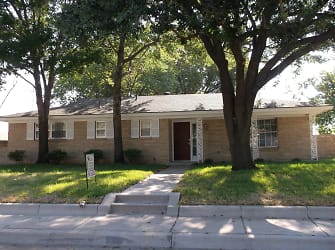 218 Priddy Ln - Fort Worth, TX