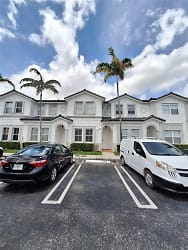 5590 NW 107th Ave #1104 - Doral, FL