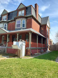 658 Linden Ave unit 2nd - York, PA