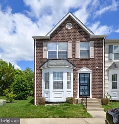 2315 Barkley Pl - District Heights, MD