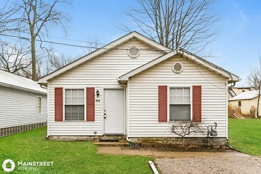 868 Hardy Rd - Painesville, OH