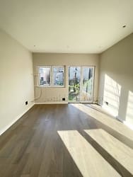 25-64 38th St unit 1 - Queens, NY