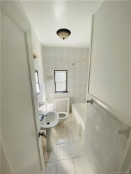 172 Sickles Ave #1 - New Rochelle, NY