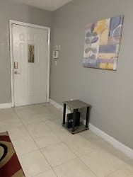 Room For Rent - Fort Lauderdale, FL