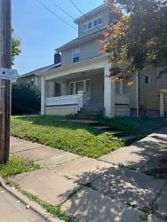848 Clearview Ave - Akron, OH