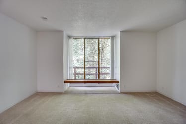 1239 SW Woods St - Portland, OR