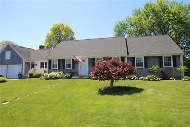 25 Mary Ln - Portsmouth, RI