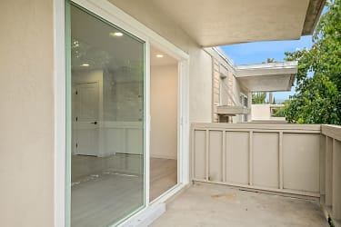 20652 Park Cir unit 20650 2 - Cupertino, CA