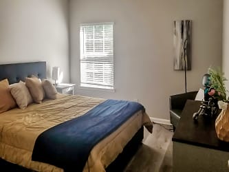 Room For Rent - Union City, GA