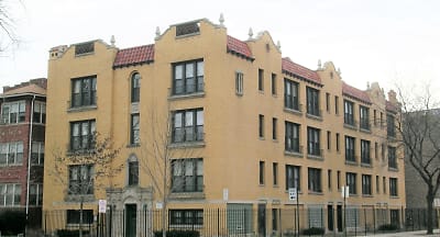 3355 W Eastwood Ave - Chicago, IL