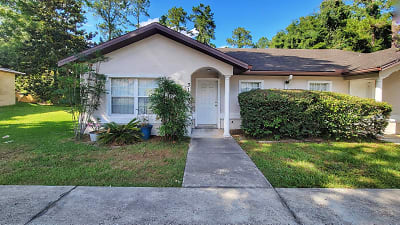 3129 NW 79th Ct - Gainesville, FL