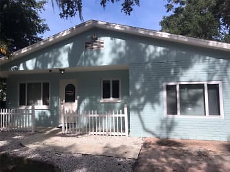445 6th Ave S - Safety Harbor, FL