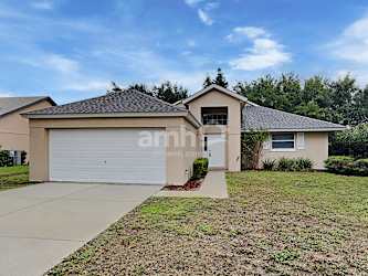 4611 Treasure Cay Road - Tavares, FL