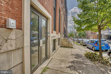 1025 St Paul St #2 - Baltimore, MD