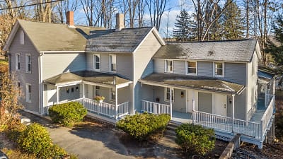 69 Dunne Ave - Canton, CT