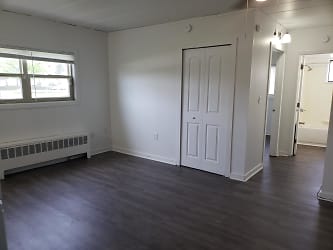 Mid Apartments - Romulus, MI