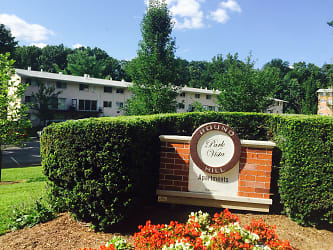 Round Hill Apartments Of Chevy Chase - Chevy Chase, MD