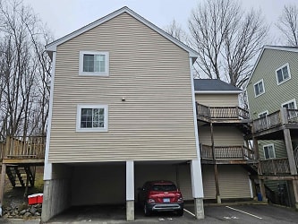 98 Henry Law Ave #21 - Dover, NH