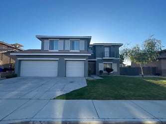 13204 Four Hills Way - Victorville, CA
