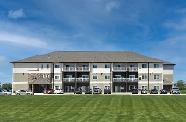 Prairie Trail Village Apartments & Townhomes - Sheldon, IA