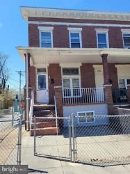 1775 Homestead St - Baltimore, MD