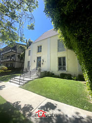 129 S Oakhurst Dr - Beverly Hills, CA
