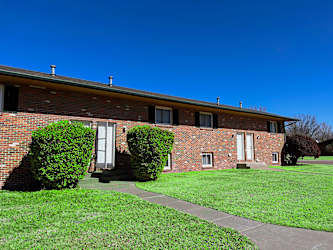 2000 Campus Dr unit 1 - Garden City, KS