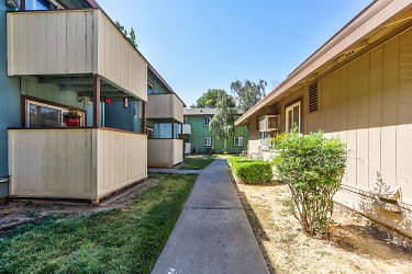 Lotus Landing Apartments - Sacramento, CA