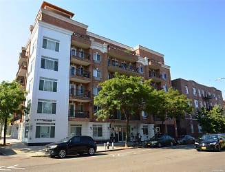 31-69 41st St #401 - Queens, NY