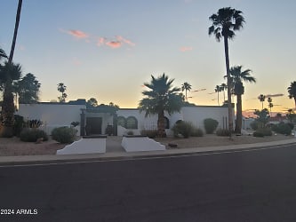 10650 N 44th Ct - Phoenix, AZ