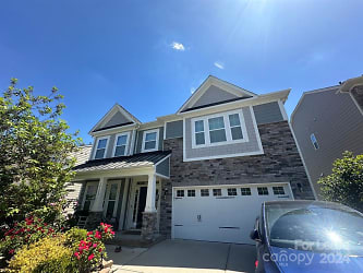 10669 Sky Chase Ave NW - Concord, NC