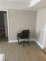 Room For Rent - Largo, FL