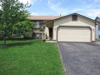8105 Lower 147th St W - Apple Valley, MN