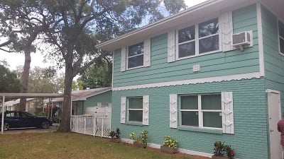1331 S Michigan Ave - Clearwater, FL