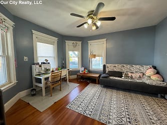 30 Stanley Ave unit 1 - Medford, MA