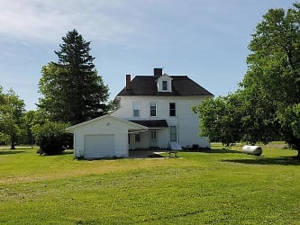 13323 US-62 - Mount Sterling, OH