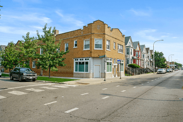 2807 N Springfield Ave unit 2807-2S - Chicago, IL