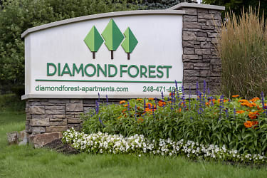 Diamond Forest Apartments - Farmington Hills, MI