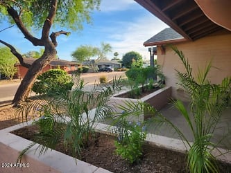 8202 E Palm Ln - Scottsdale, AZ