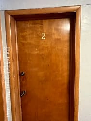 2817 Noble Rd Apt 2 - Unit 2 - Cleveland Heights, OH