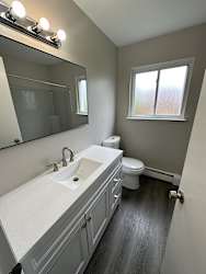 18646 Van Horn Rd - Woodhaven, MI