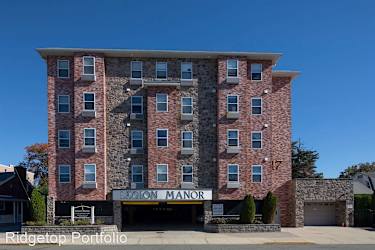 47 Legion Dr - Bergenfield, NJ