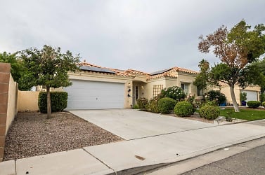3515 Back Country Dr - North Las Vegas, NV