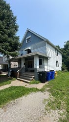3285 W 86th St unit Up - Cleveland, OH