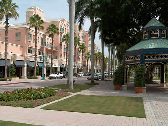 Mizner Park Apartments - Boca Raton, FL