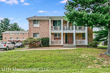 2294 Main St - Holt, MI