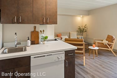 Brand New Furnished Apartments With Hotel-style Services And Amenities - Schofield, WI